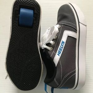 Heelys Unisex Youth GR8 Pro Canvas Lace Up Skate Shoes Gray White Sz YTH 1